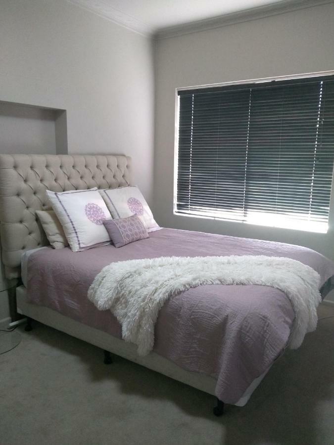 Kindred Studio Apartments Leeton Exterior foto